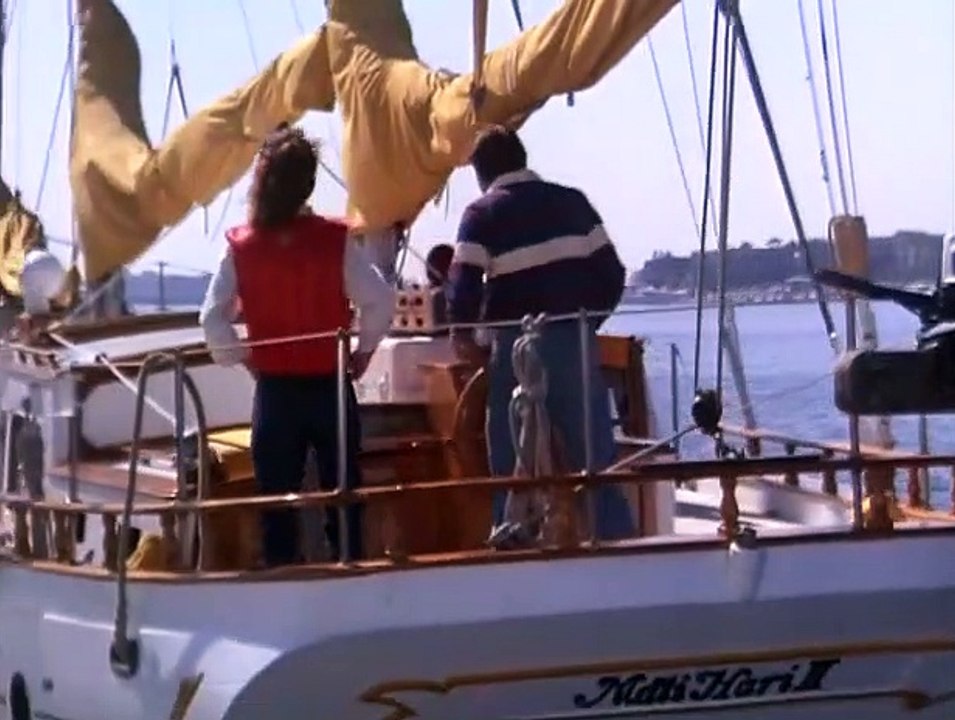 Scarecrow And Mrs  King S03e10 Flight To Freedom