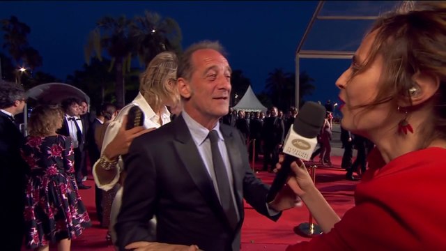 Je ne sais pas parler des rôles ! Vincent Lindon sur les marches pour Titane - Cannes 2021