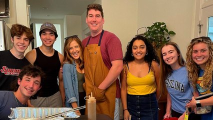 Couple Went Viral For Feeding Student, Now Feeding Over 100