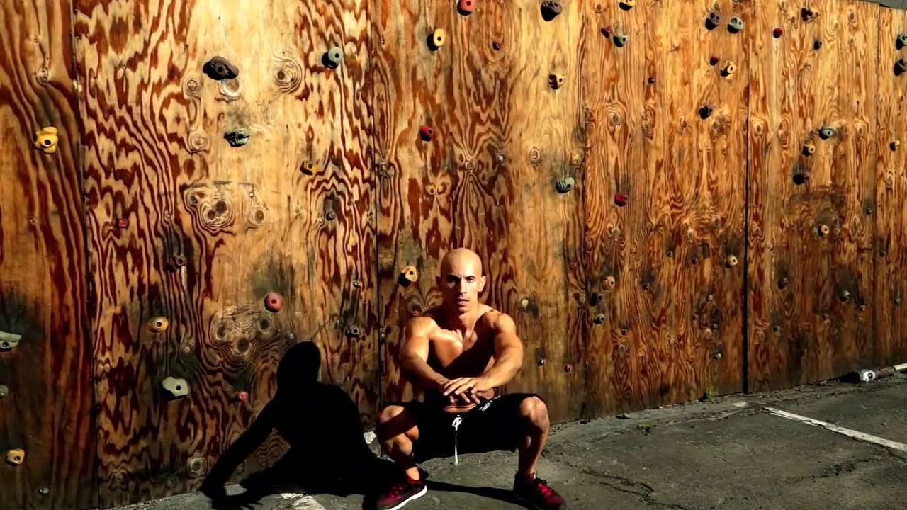 JUMPING SQUATS