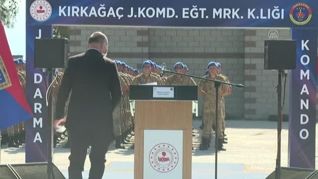 Soylu: "(Jandarma komandolara) 15 Temmuz'daki yiğit, kahraman evlatlara sorumluluğunuz var"