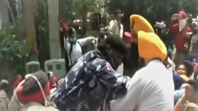 Akali Dal protested in Ludhiana against Simarjit Bains case