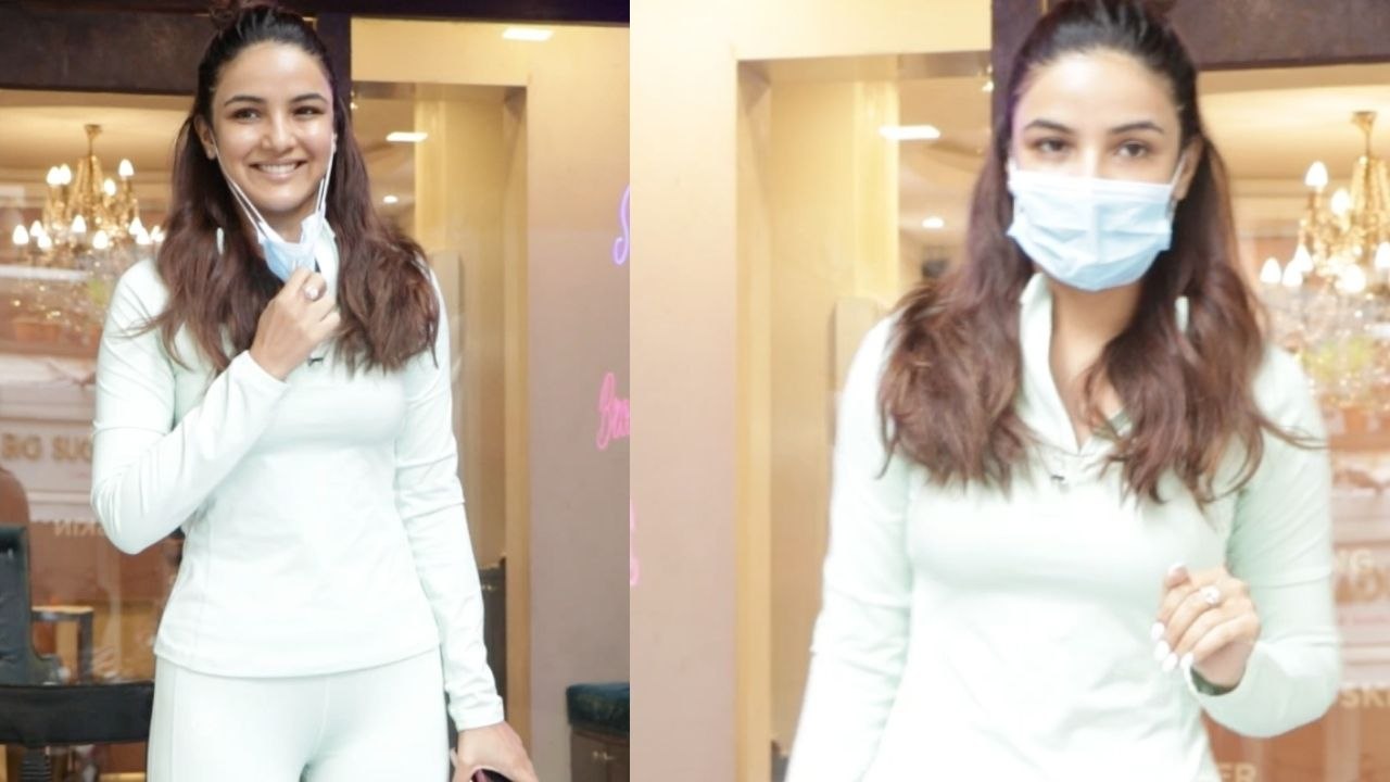 Jasmin Bhasin flaunts her sporty look in Mumbai streets; Watch video | FilmiBeat