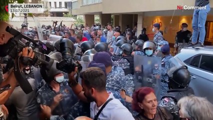 A belügyminiszter ellen tüntettek Libanonban