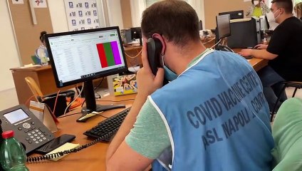"Basta paura, vaccinatevi subito", l"Asl Napoli 1 a caccia dei "disertori" del siero