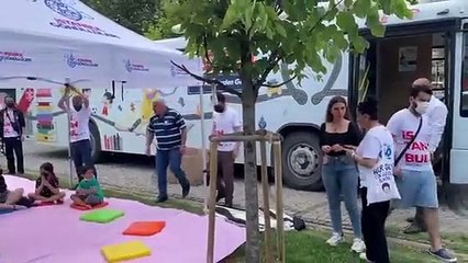 İBB’nin gezici çocuk kütüphanesi AKP’li Belediye tarafından kaldırıldı