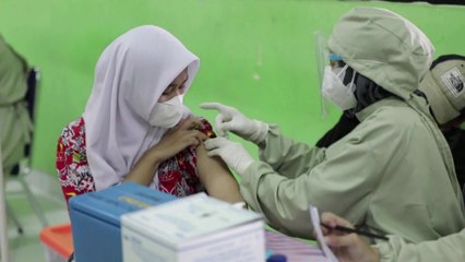 인도네시아, 의료진 확보 비상..."훈련 수료생도 현장 투입" / YTN