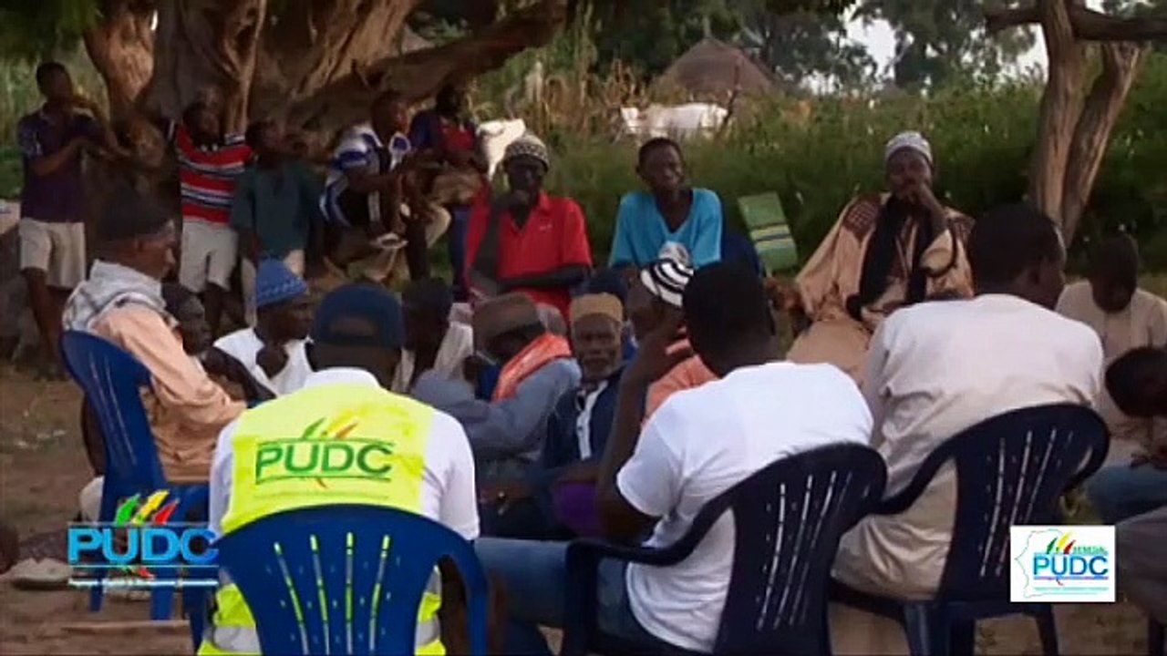 ELECTRIFICATION RURALE DE 2000 VILLAGES PAR LE PUDC