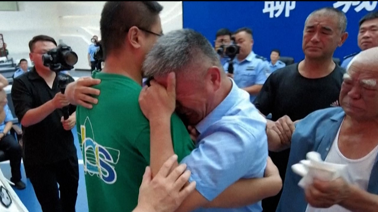 Chine : ce père retrouve son fils 24 ans après son kidnapping