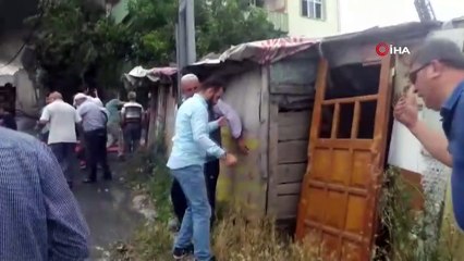 Avcılar’da binanın çatısı alevlere teslim oldu: 5 kişi dumandan etkilendi