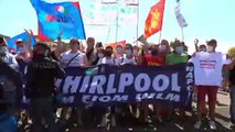 Santa Maria Capua Vetere, la protesta dei lavoratori Whirlpool: 