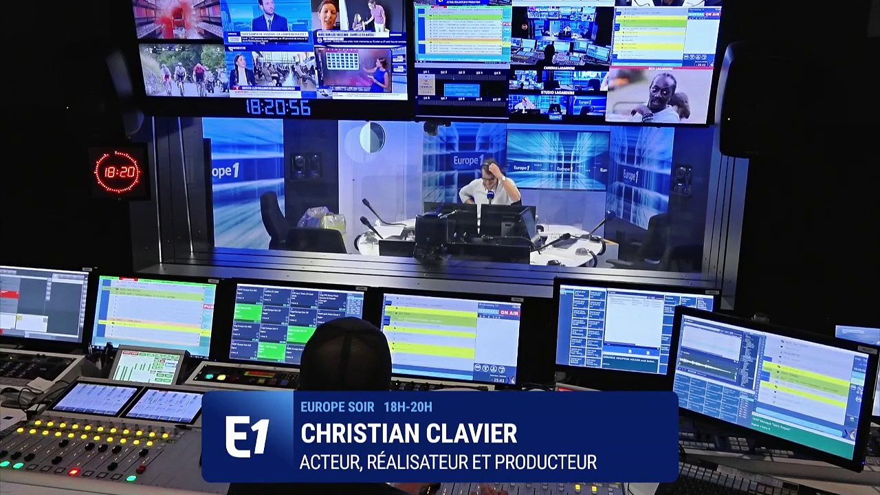Christian Clavier présente son nouveau film "Mystère à Saint-Tropez" au micro d'Europe 1