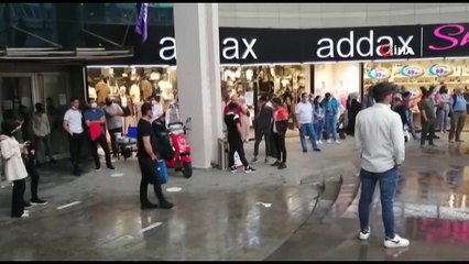 Erzurum, aniden bastıran yağmurla sele teslim oldu