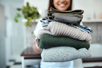 How To Get Mildew and Musty Smells Out of Clothes