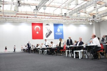 SAĞLIK ÇALIŞANLARI VE MİNİBÜSÇÜLERE İSPARK ÜCRETSİZ