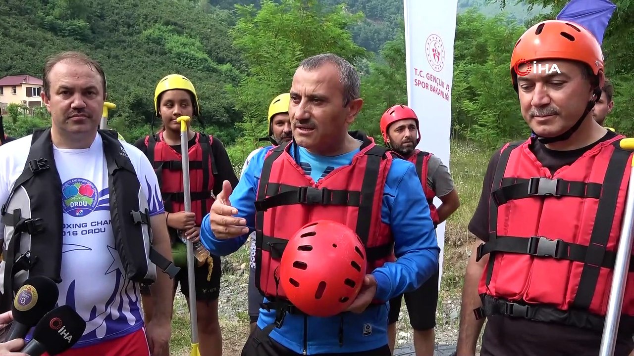 15 Temmuz şehitleri anısına rafting yarışı