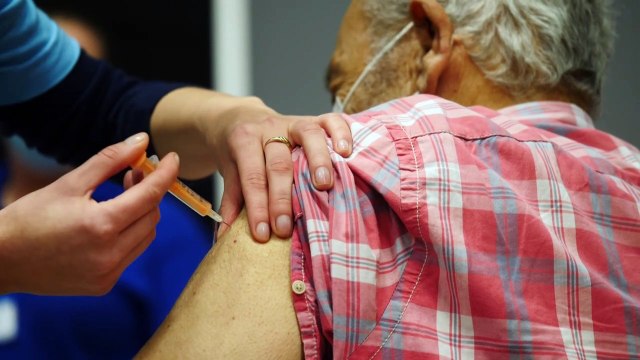 Duas doses são cruciais para proteger da variante Delta