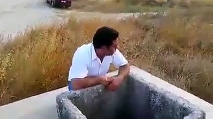 Yusuf suresini kuyuya okudu