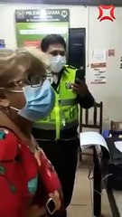 Diputado del MAS increpa a policías, los acusa de extorsión y amenaza con “cambiarlos”