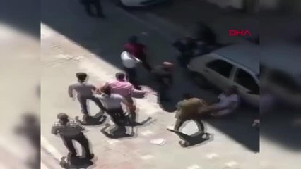 ESENYURT'TA SOPALI ARAZİ ANLAŞMAZLIĞI KAVGASI