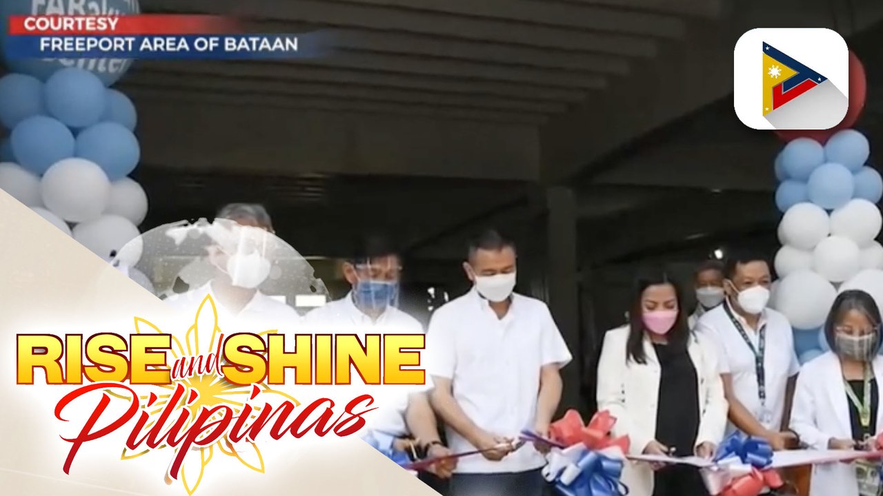 Vaccination center sa freeport area sa Bataan, binuksan na; mahigit 200 economic frontliners, naturukan ng bakuna
