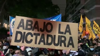 BUENOS AIRES - Arjantin'de Küba'daki protestolar yanlısı ve karşıtı gösteriler düzenlendi