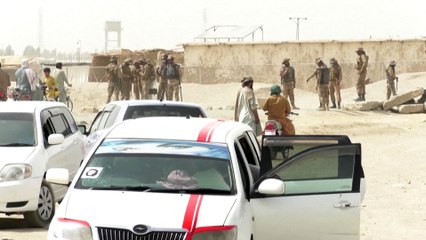 قوات الأمن الباكستانية تفرق حشداً مؤيداً لطالبان حاول عبور الحدود مغ أفغانستان