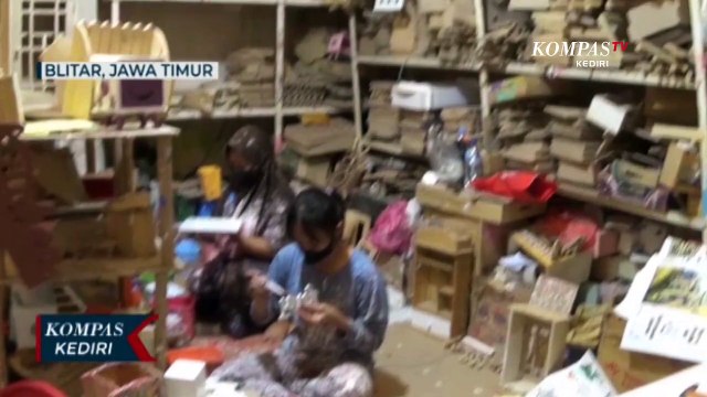 Hasilkan Keuntungan Ratusan Juta Dari Usaha Kerajinan Limbah Kayu