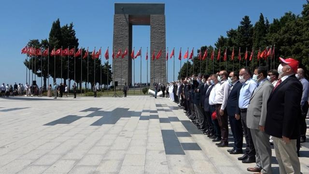 15 Temmuz şehitleri için Şehitler Abidesi'nde tören düzenlendi