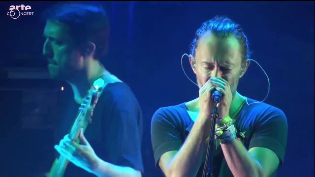 Radiohead chante son tube Creep en live
