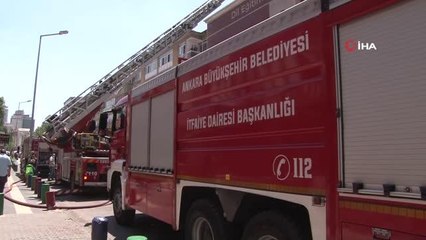 Başkent'te çatı yangını itfaiye alarma geçirdi