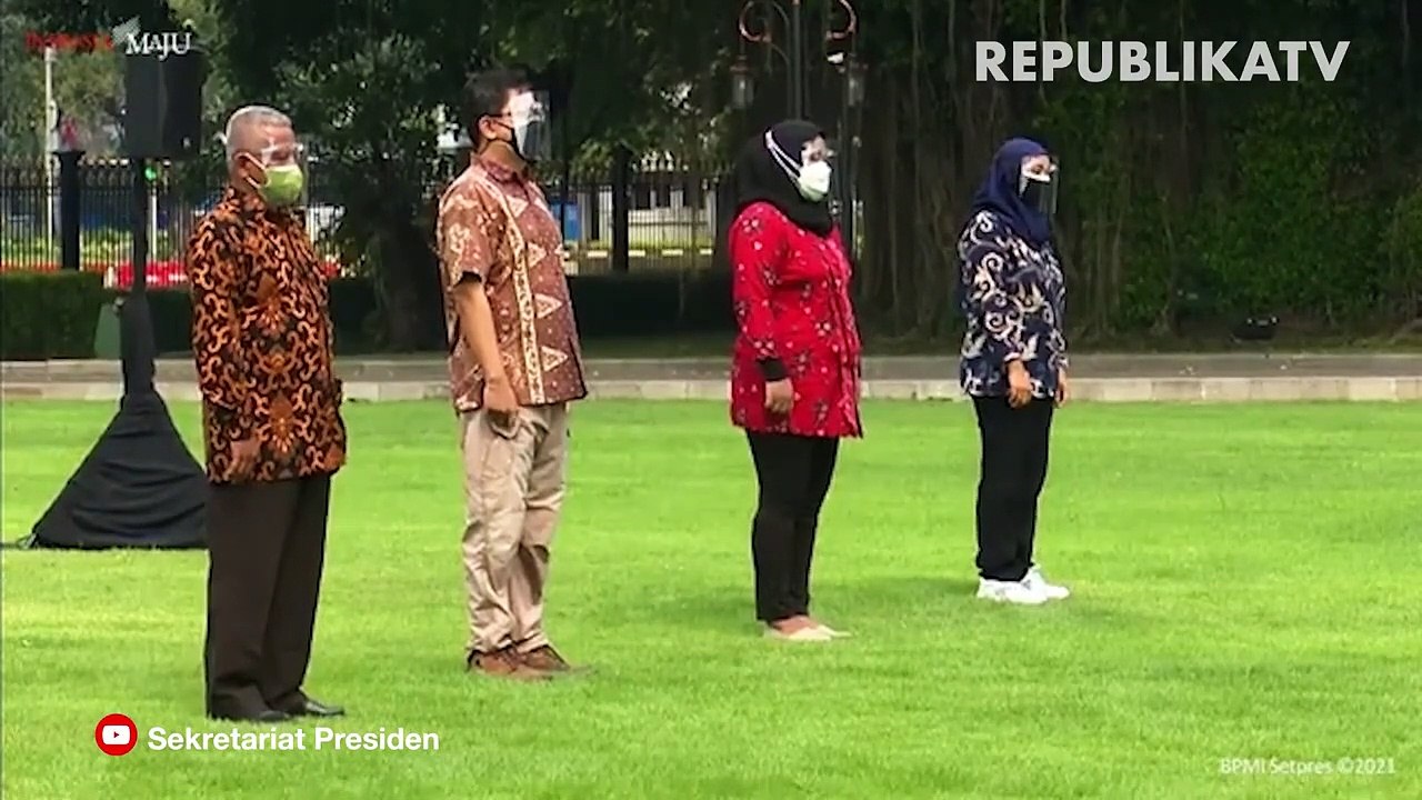 TNI Kawal Distribusi Paket Obat Gratis untuk Pasien Isoman