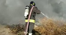 Lamezia Terme (CZ) - Incendio di sterpaglie e rifiuti (15.07.21)