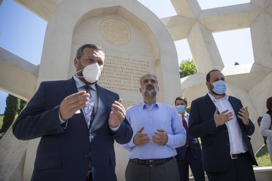Son dakika haberleri! AK Parti İstanbul İl Başkanı Kabaktepe, 15 Temmuz Şehitler Anıtı'nı ziyaret etti