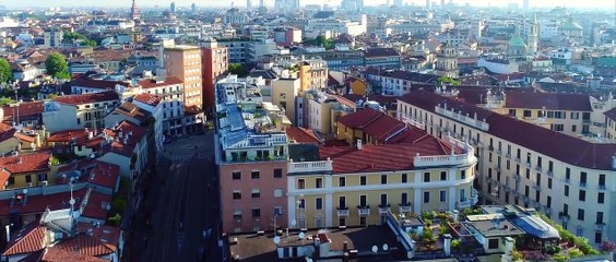 Amalia en el otoño - Tráiler oficial -