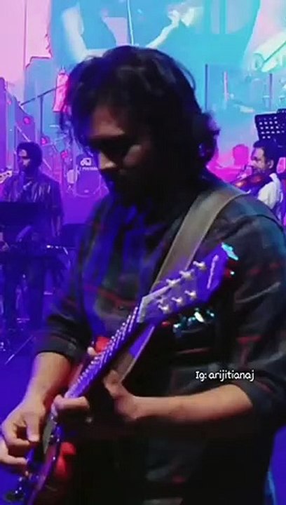 Tere liye Hi jiya main Khud ko jo yun De diya hai hai ... more