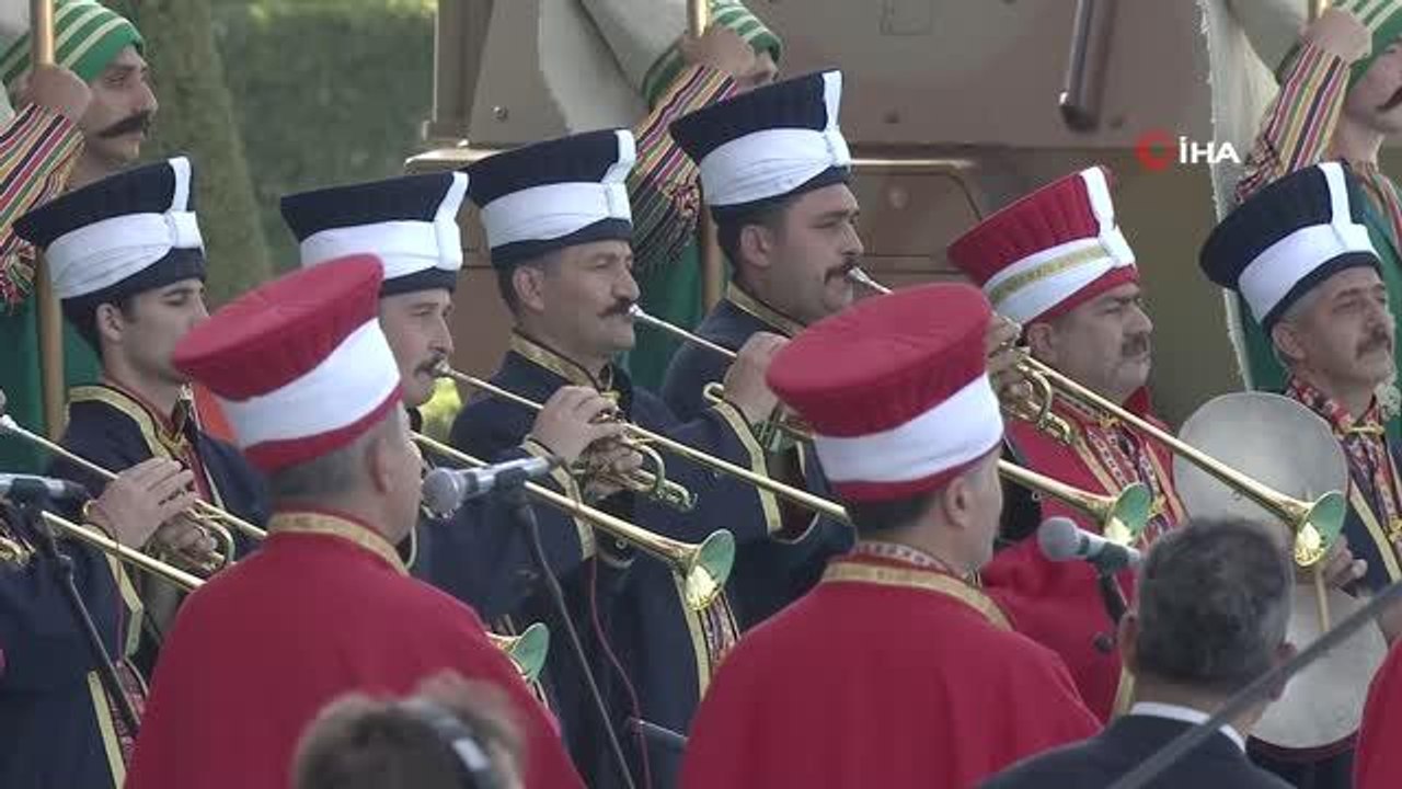 Son dakika haberleri | Cumhurbaşkanı Erdoğan: "Millete silah çekenin, milletin kanını dökenin, milletin bayrağına ve ezanına göz dikenin, milletin geleceğini karartmaya...