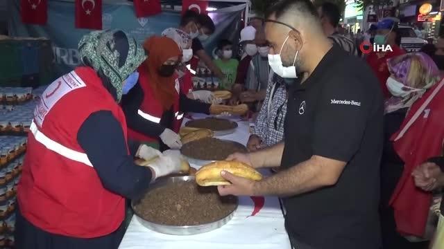 Son dakika haberleri | Aksaray Kızılay'dan şehitlerin ruhuna yemek ikramı