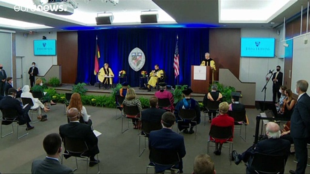 Ehrendoktorwürde für Merkel - mit kleinen Hindernissen