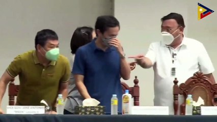 Personal na binisita ni Presidential Spokesperson Sec. Harry Roque at ilang opisyal ng IATF at NTF ang vaccination site sa Dream Zone, Capitol Compound sa Batangas City ngayong araw.