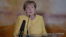 Inondations en Allemagne: Angela Merkel 