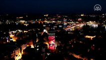 Galata Kulesi ile Ayasofya-i Kebir Cami-i Şerifi 15 Temmuz'a özel görsellerle ışıklandırıldı