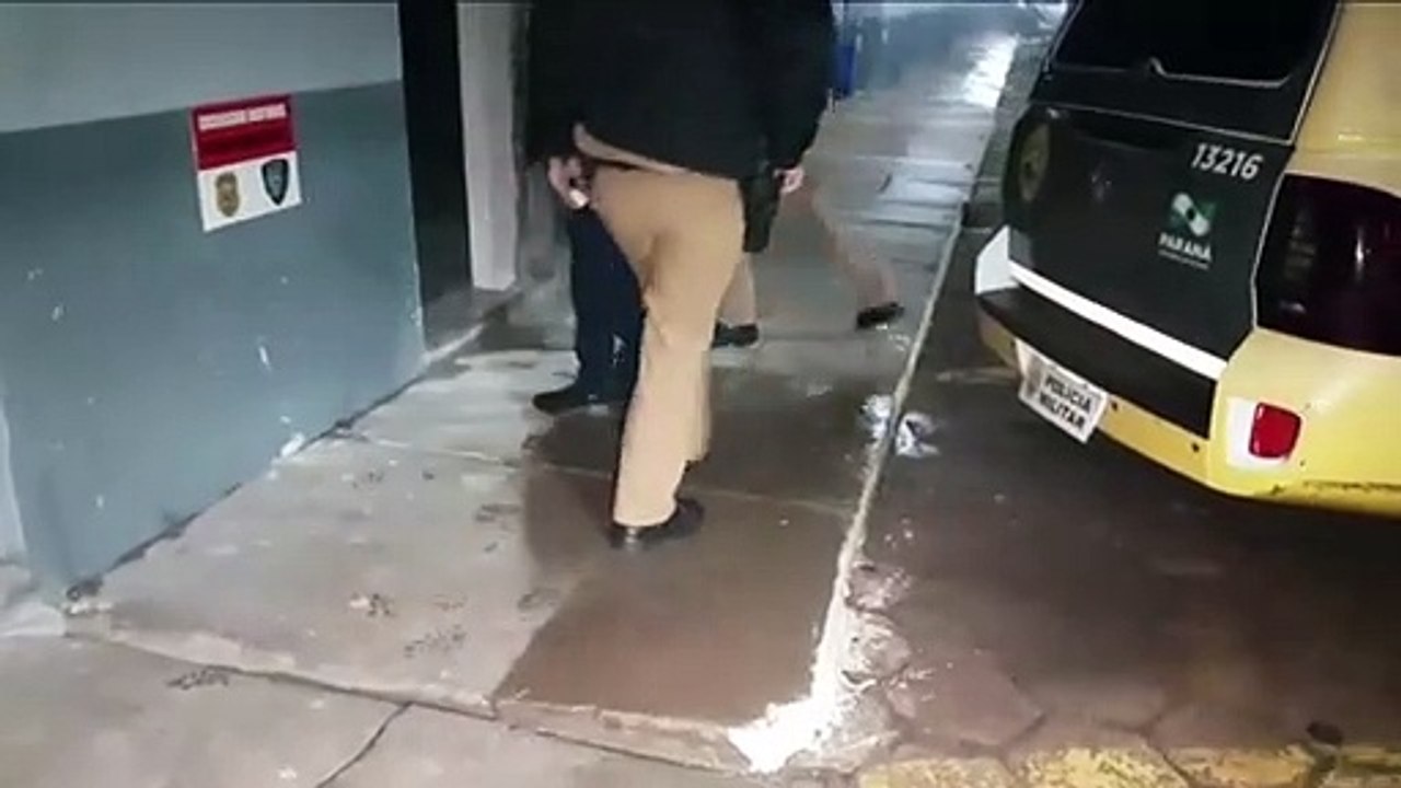 Homem com mandado de prisão por falta de pagamento de pensão alimentícia é preso pela PM no Bairro Santo Onofre