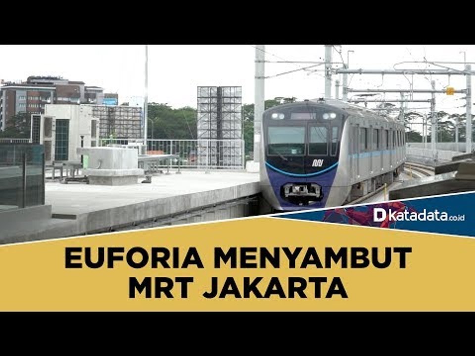 Euforia Menyambut MRT Jakarta