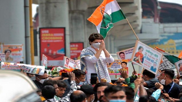 Priyanka Gandhi in Lucknow, what is the political plan?
