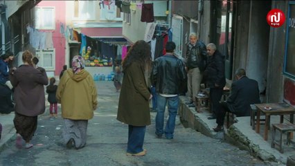 هزار تلعب مع عارف “الشيشبيش” مقابل عدم طردها من منزلها