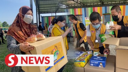 Help thy neighbour: Food aid for 500 families in need