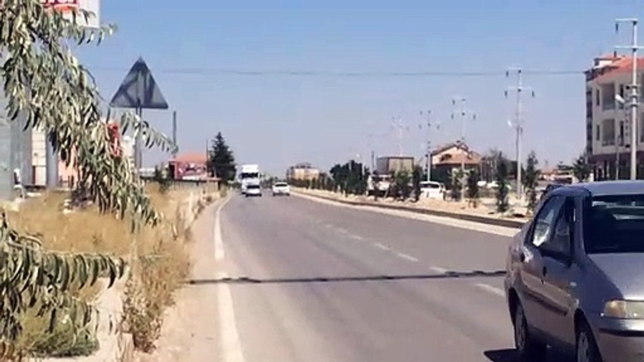 Mercedes acsor beyaz renkli tır