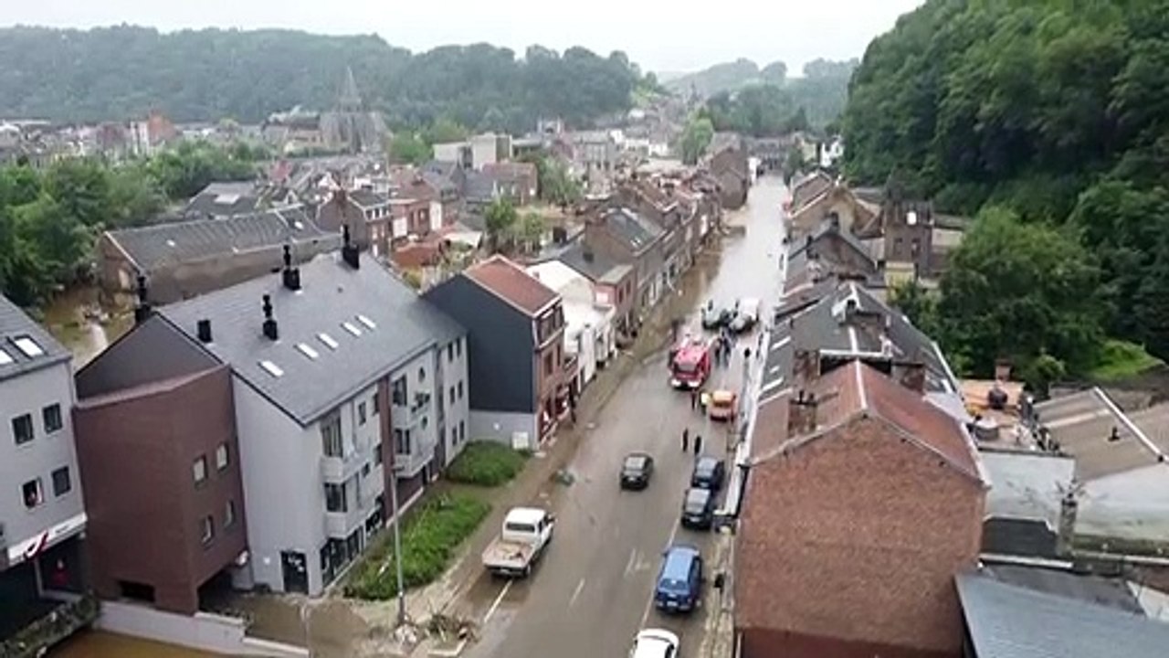Inondations: images aériennes à Pepinster, en Belgique