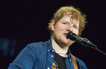 Ed Sheeran revela que costumava ter sérios problemas com chulé